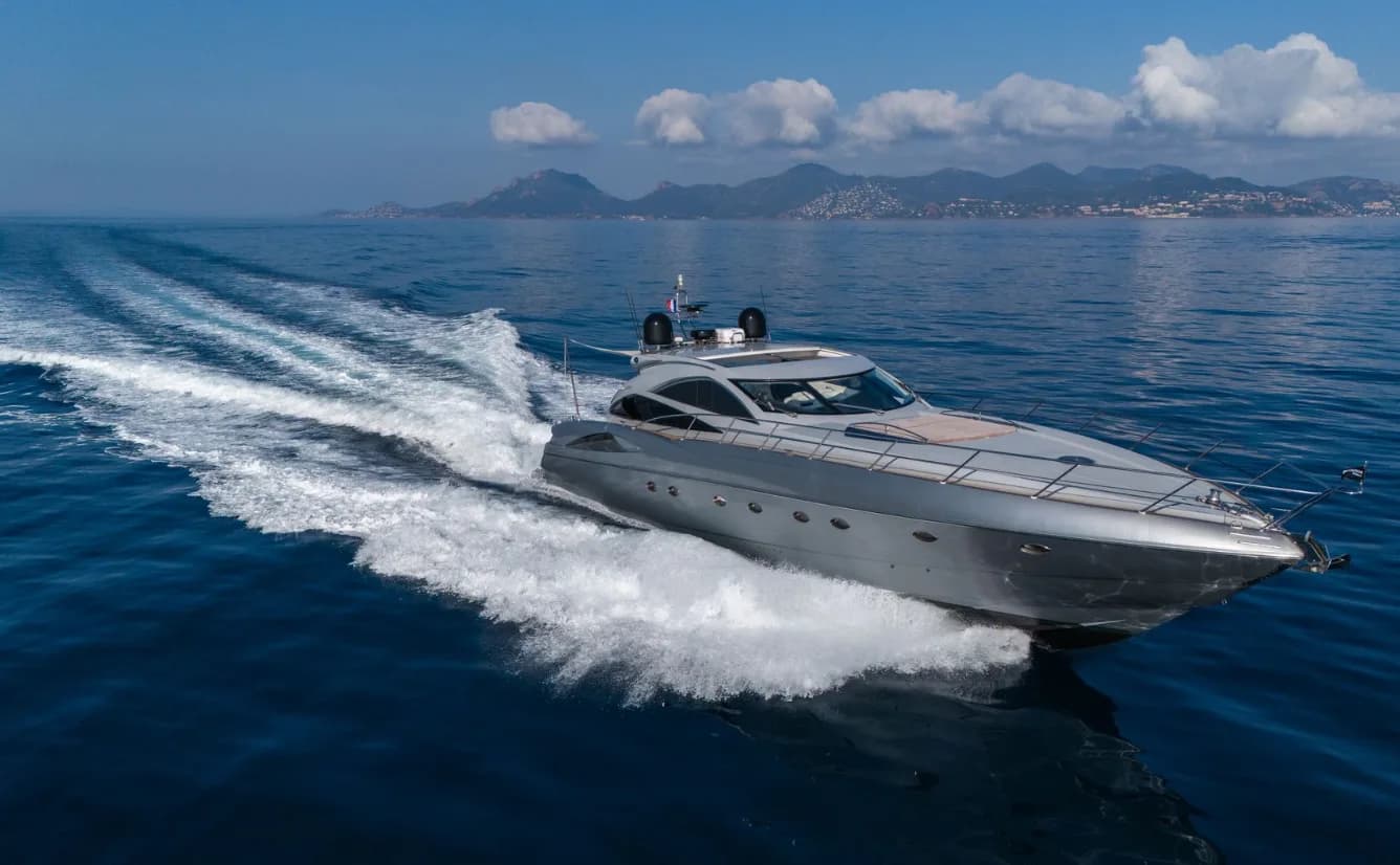 Imperium — Sunseeker Motor Yacht charter on the French Riviera
