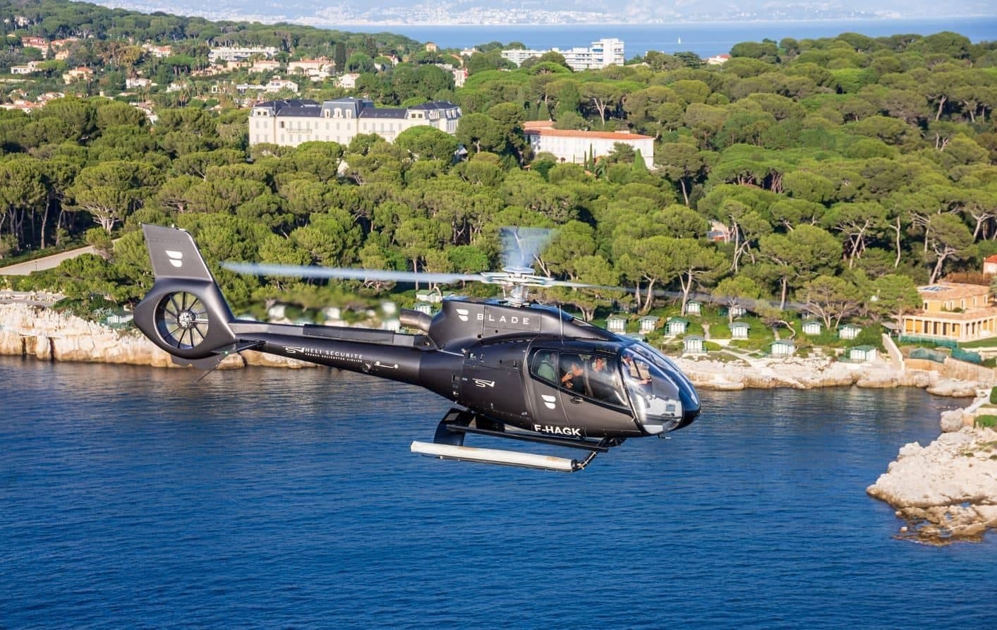 Transfert en hélicoptère sur la Côte d'Azur entre Nice et Monaco