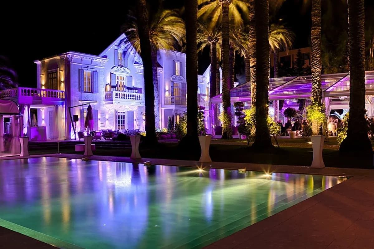 Wedding and event chauffeur Saint-Tropez